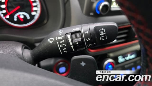 Hyundai Kona Iron Man Edition, 2019 19