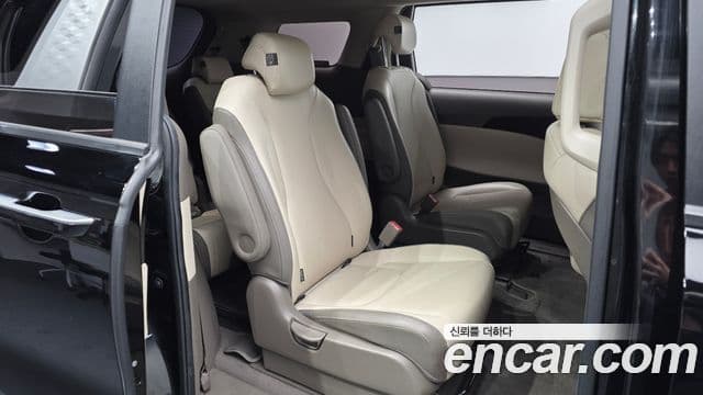 Kia Carnival 4세대 Prestige, 2021 12