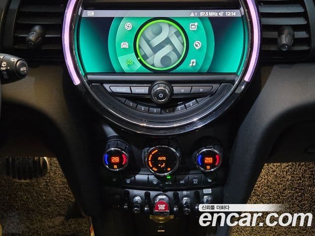 Mini Cooper 3세대, 2021 12