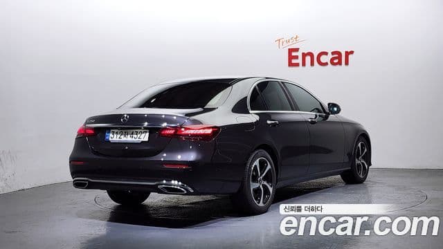 Mercedes-Benz E-класс W213 Avantgarde, 2021 2