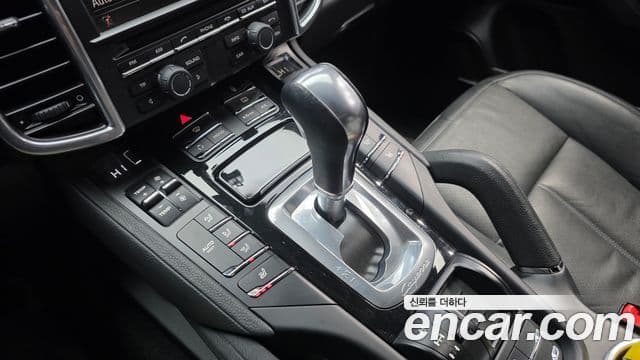 Porsche New Cayenne 958, 2012 9