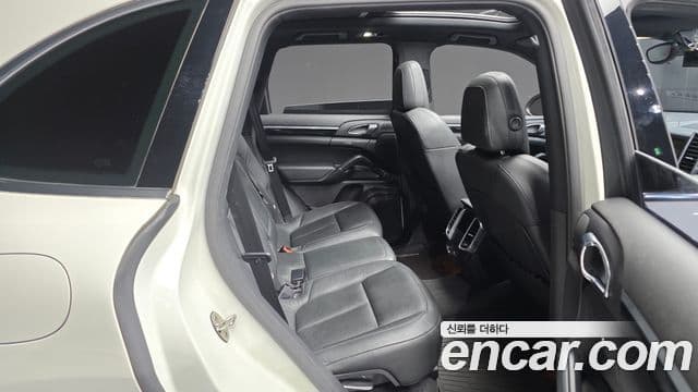 Porsche New Cayenne 958, 2012 12