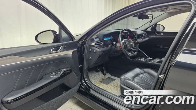 Kia K5 3세대 Signature, 2021 10