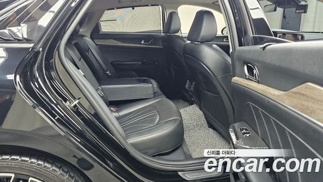 Kia K5 3세대 Signature, 2021 12