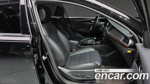 Kia All New K7 Noblesse, 2019 10