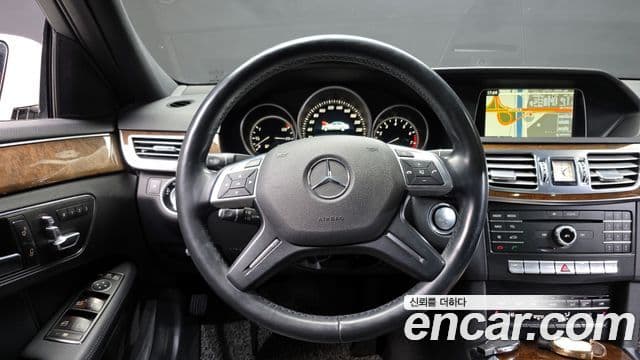 Mercedes-Benz E-класс W212 E300 Elegance, 2016 13