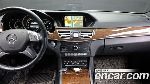 Mercedes-Benz E-класс W212 E300 Elegance, 2016 14