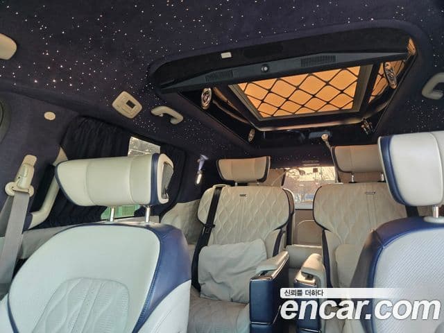 Kia Carnival 4세대 9인승 High Limousine(компания по спецнадстройкам), 2022 15