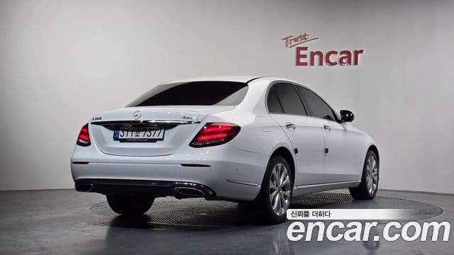Mercedes-Benz E-класс W213 Exclusive, 2018 2