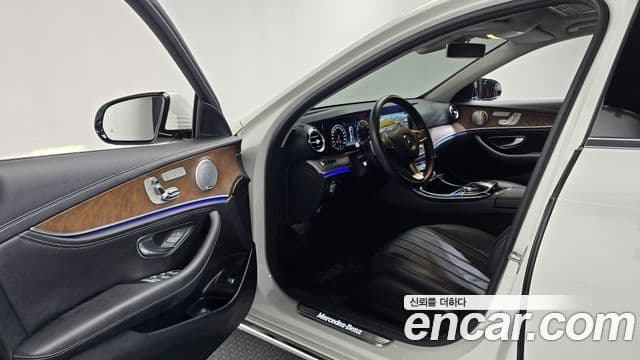 Mercedes-Benz E-класс W213 Exclusive, 2018 10
