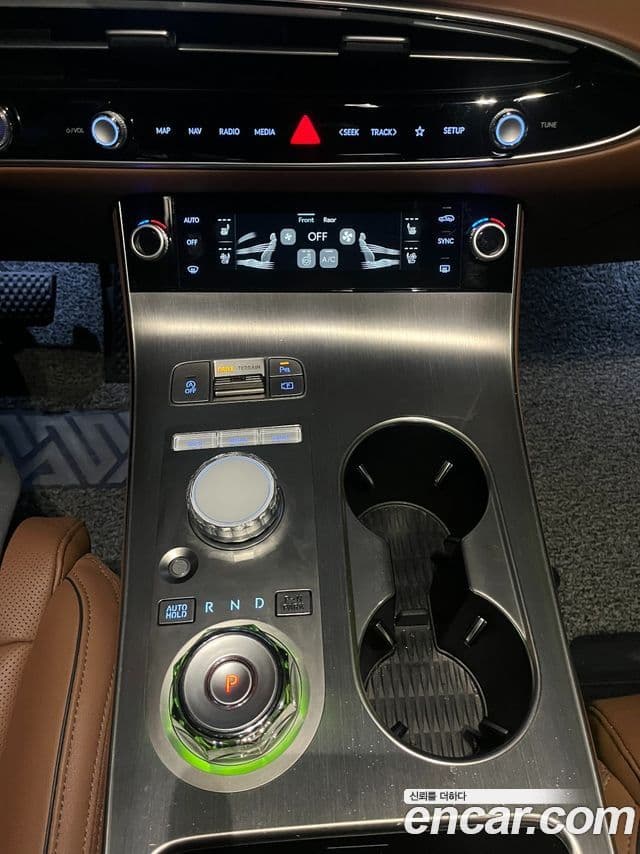 Genesis GV70, 2025 12