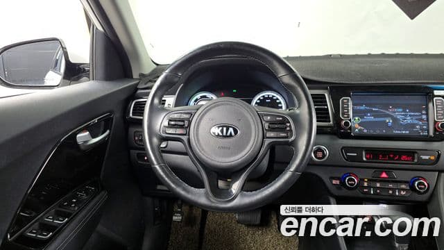 Kia Niro Prestige, 2017 13