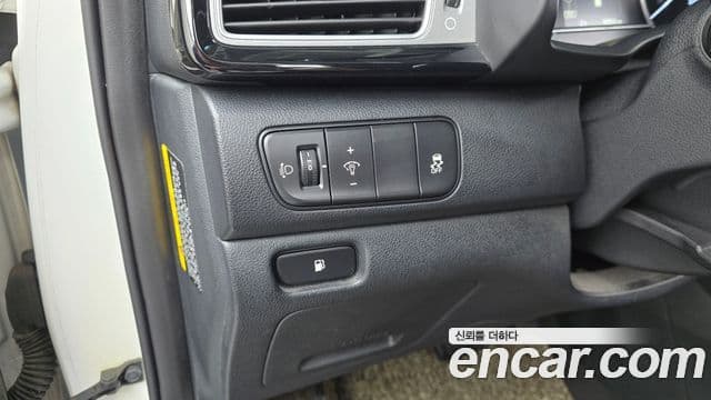 Kia Niro Prestige, 2017 18