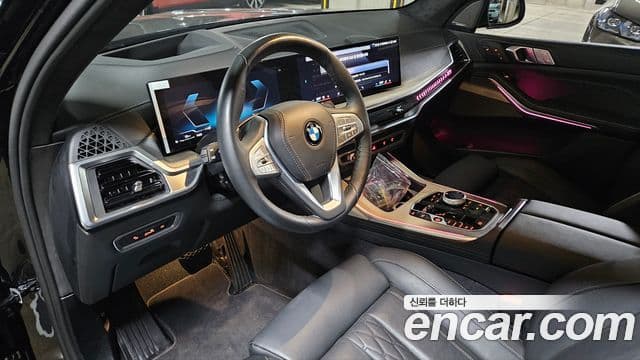 BMW X7 (G07) xDrive 40i Design Pure Excellence 6인승, 2025 10
