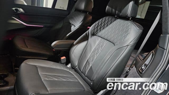 BMW X7 (G07) xDrive 40i Design Pure Excellence 6인승, 2025 15