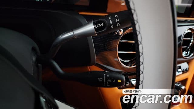 Rolls-Royce 고스트 2세대 6.7 EWB V12, 2024 9