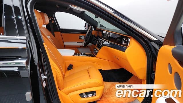 Rolls-Royce 고스트 2세대 6.7 EWB V12, 2024 11
