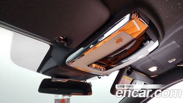 Rolls-Royce 고스트 2세대 6.7 EWB V12, 2024 19