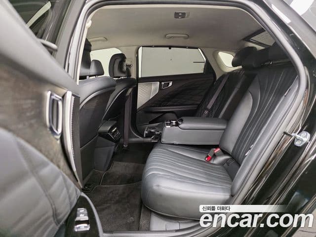 Kia K8 Signature, 2023 10