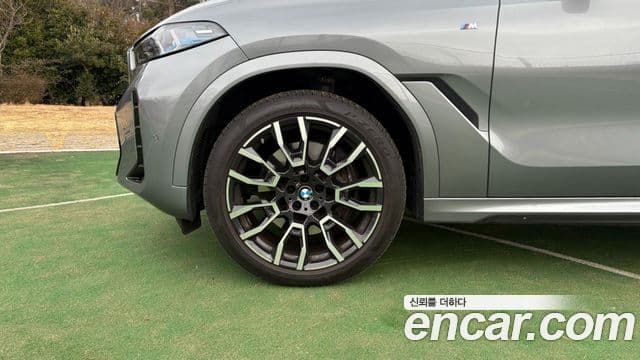 BMW X6 (G06) xDrive40i M Sport, 2025 все фото