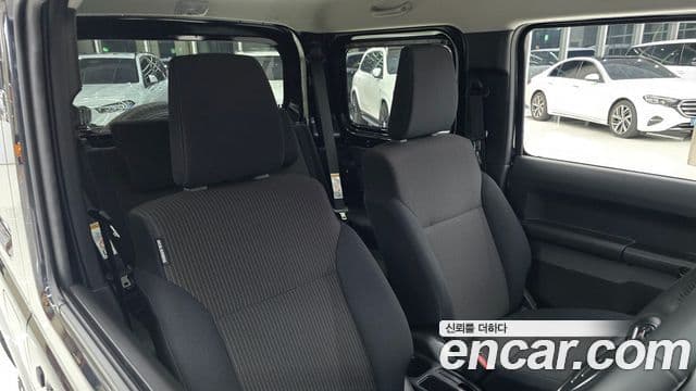 스즈키 짐니, 2025 20