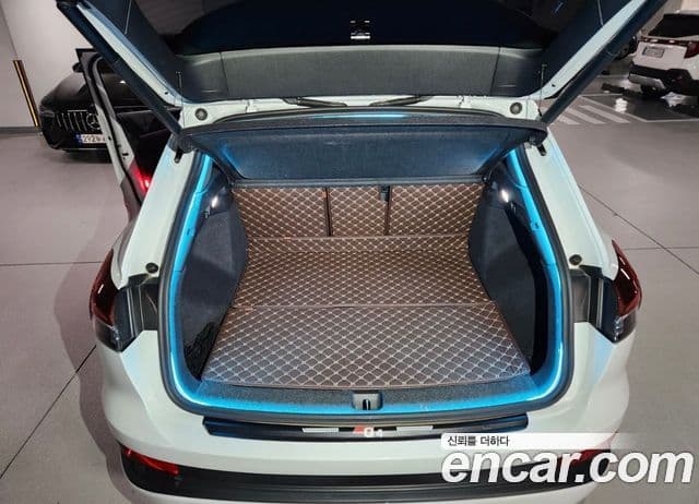 Audi Q4 e-Tron (F4), 2022 9