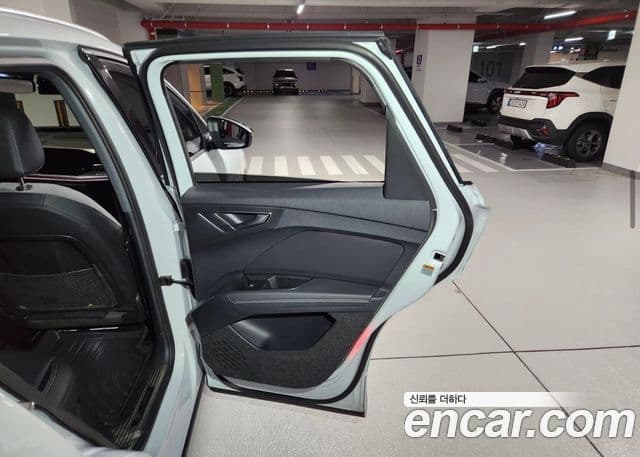 Audi Q4 e-Tron (F4), 2022 17