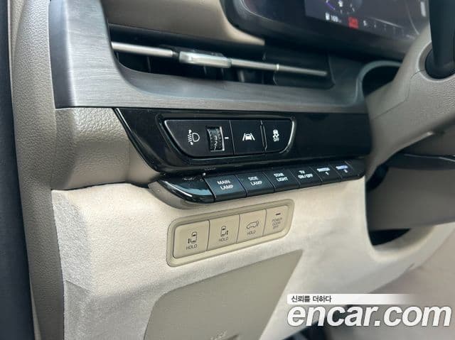 Kia Carnival 4세대 бензин 9인승 High Limousine(компания по спецнадстройкам), 2023 16