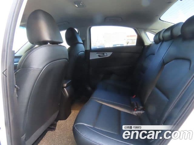 Kia The / новый New K3 2세대 Prestige, 2022 6