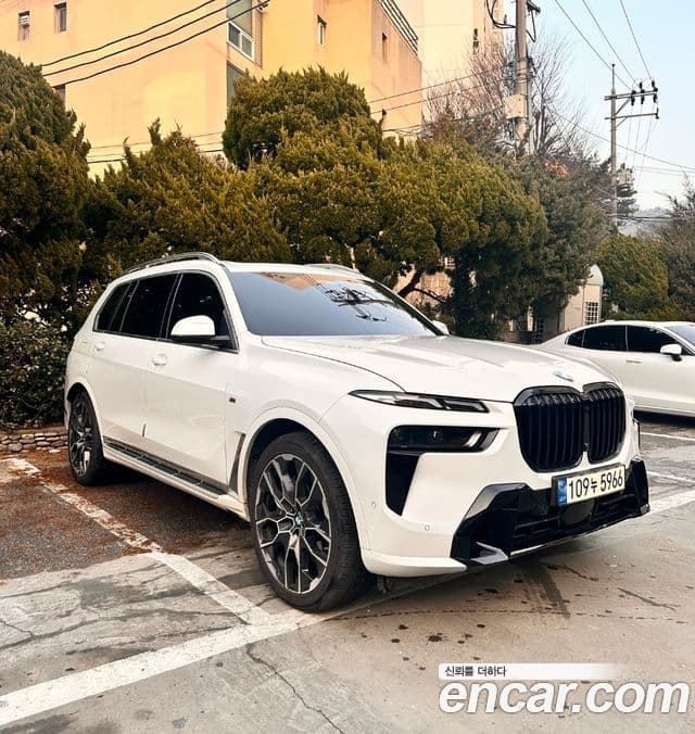 BMW X7 (G07) xDrive 40i M Sport 6인승, 2024 2