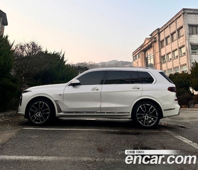BMW X7 (G07) xDrive 40i M Sport 6인승, 2024 7