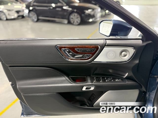 Lincoln Continental 10세대, 2019 13