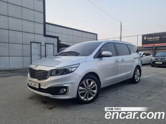 Kia All New Carnival Prestige, 2015 1
