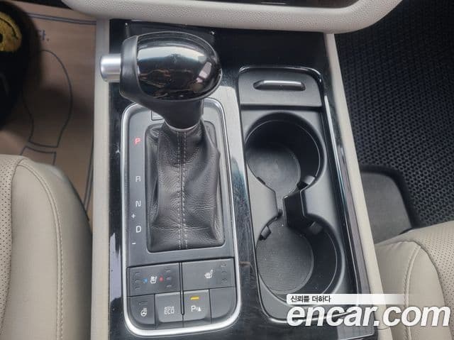 Kia All New Carnival Prestige, 2015 7