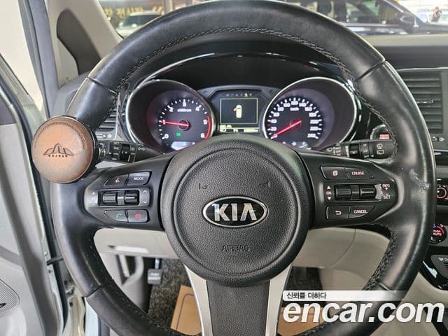 Kia All New Carnival Noblesse, 2016 8