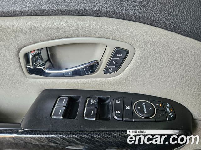 Kia All New Carnival Noblesse, 2016 9