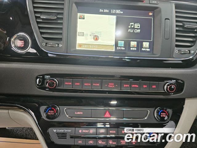 Kia All New Carnival Noblesse, 2016 11