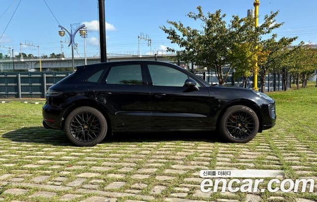 Porsche Macan 95B, 2020 6