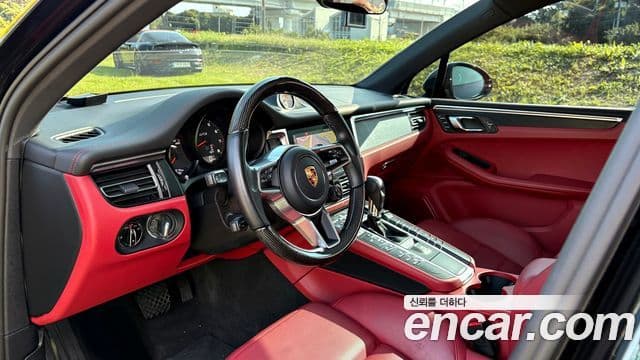 Porsche Macan 95B, 2020 10