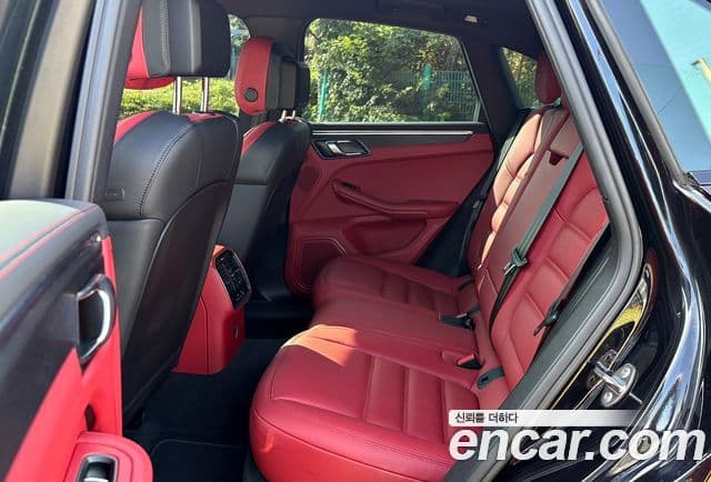 Porsche Macan 95B, 2020 12