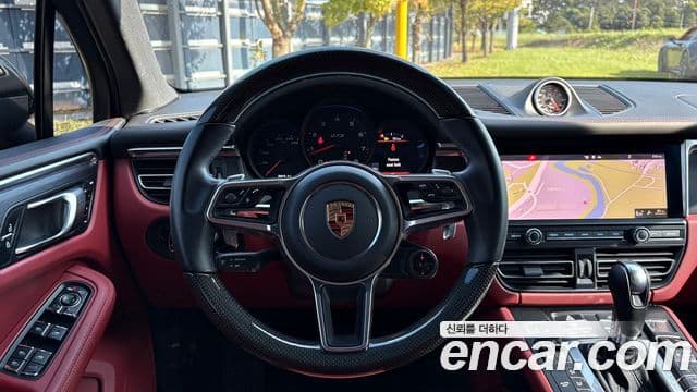 Porsche Macan 95B, 2020 14