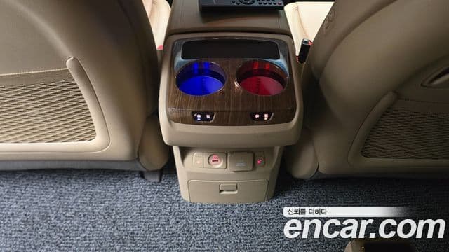 Kia All New Carnival Noblesse, 2017 10