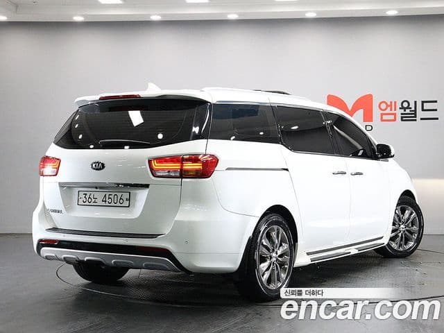 Kia All New Carnival Prestige, 2018 4