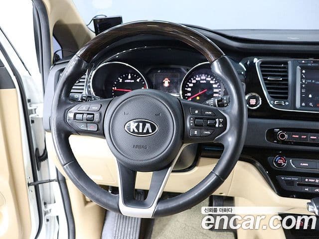 Kia All New Carnival President, 2018 12
