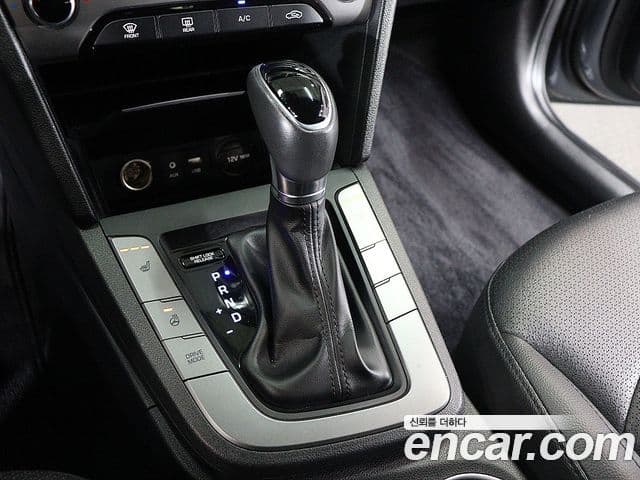 Hyundai Avante AD Special, 2017 13