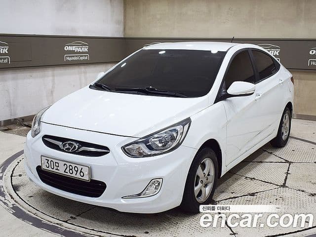 Hyundai Accent(новый кузов / новое поколение) Premier, 2012 1