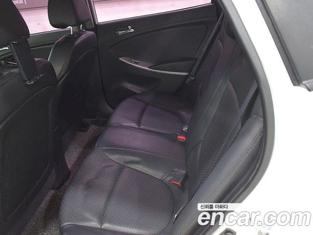 Hyundai Accent(новый кузов / новое поколение) Premier, 2012 7