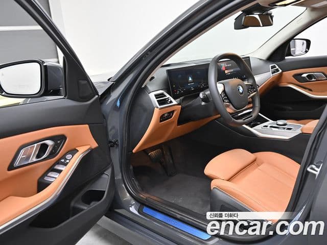BMW 3시리즈 (G20), 2025 11