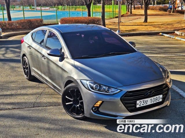 Hyundai Avante AD 1.6 GDI Value Plus, 2017 4