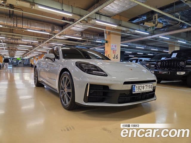 Porsche Panamera (976), 2025 2